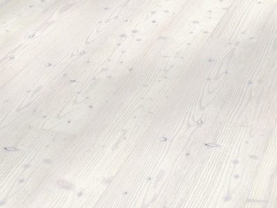 Le parquet contrecollé en chêne le charme naturel du bois, les lames se composent d’un parement du bois noble avec un support en latté à fil croisé