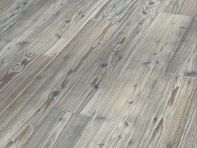 Le parquet contrecollé en chêne le charme naturel du bois, les lames se composent d’un parement du bois noble avec un support en latté à fil croisé