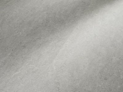 Le revêtement de sol en linoleum est intéressant au niveau de ses performances techniques antistatique, résistant à l’huile, la graisse, aux acides faibles et solvants