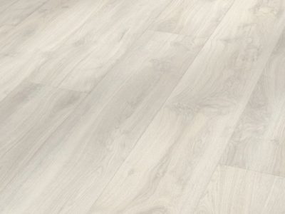 Le revêtement de sol stratifié un support aggloméré sur lequel a été apposé un décor qui prendre toutes les allures, motif bois, béton ou même carrelage.