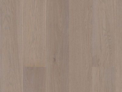 Le parquet contrecollé en chêne le charme naturel du bois, les lames se composent d’un parement du bois noble avec un support en latté à fil croisé