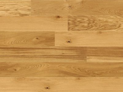 Le parquet contrecollé en chêne le charme naturel du bois, les lames se composent d’un parement du bois noble avec un support en latté à fil croisé