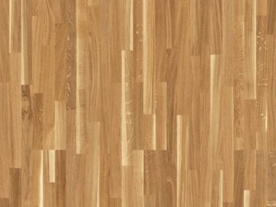 Le parquet contrecollé en chêne le charme naturel du bois, les lames se composent d’un parement du bois noble avec un support en latté à fil croisé